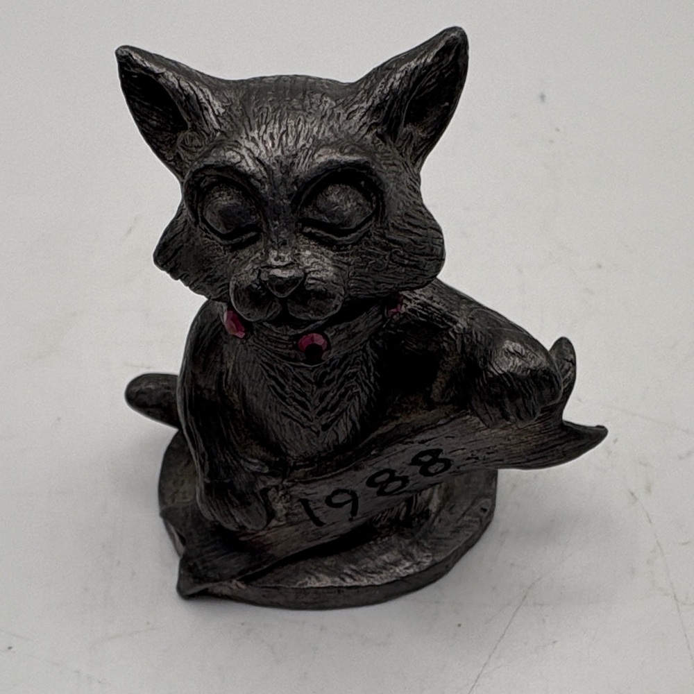 Vintage Michael Ricker Pewter Cat Figurine With Jeweled Collar